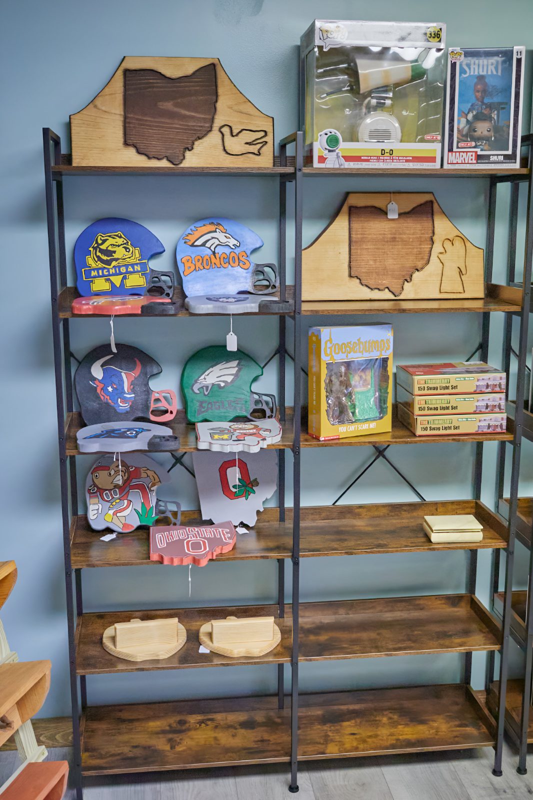 Photo from inside K&R Collectibles